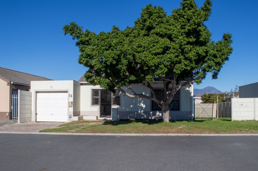 2 Bedroom Property for Sale in Victoria Park Western Cape